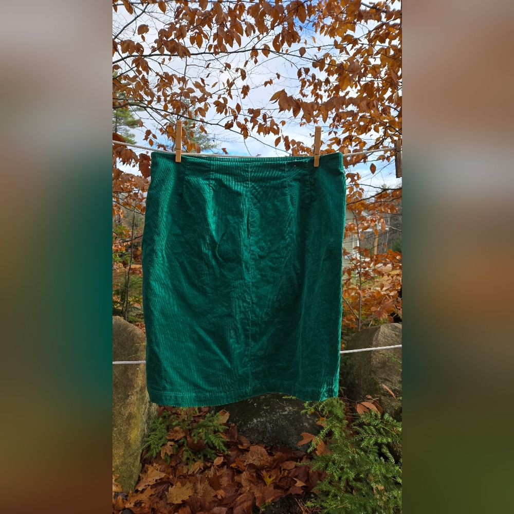 Old Navy Kelly Green Corduroy Pencil Skirt